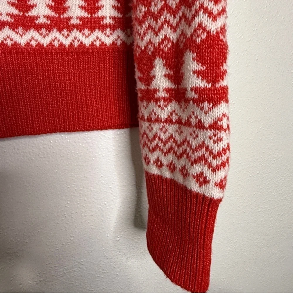 Dec. 25th red/white Christmas holiday cardigan. Sz L. Preowned. Like new.
